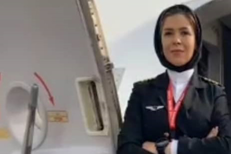 آسمان ایران، زیر پای یک زن | مسافران ذوق می‌کنند خلبان یک زن است